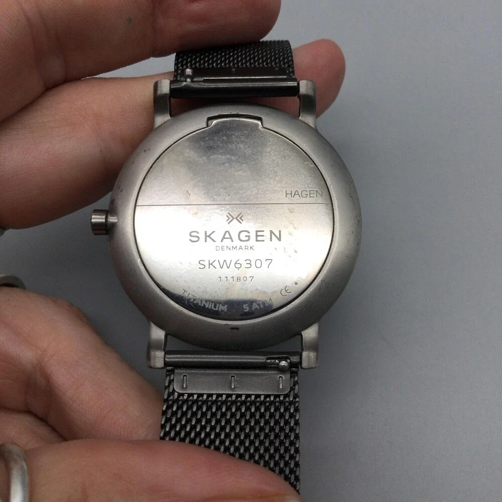 Skagen Hagen SKW6307 Mens Watch 40mm Gray Dial Titanium Mesh Date New Battery